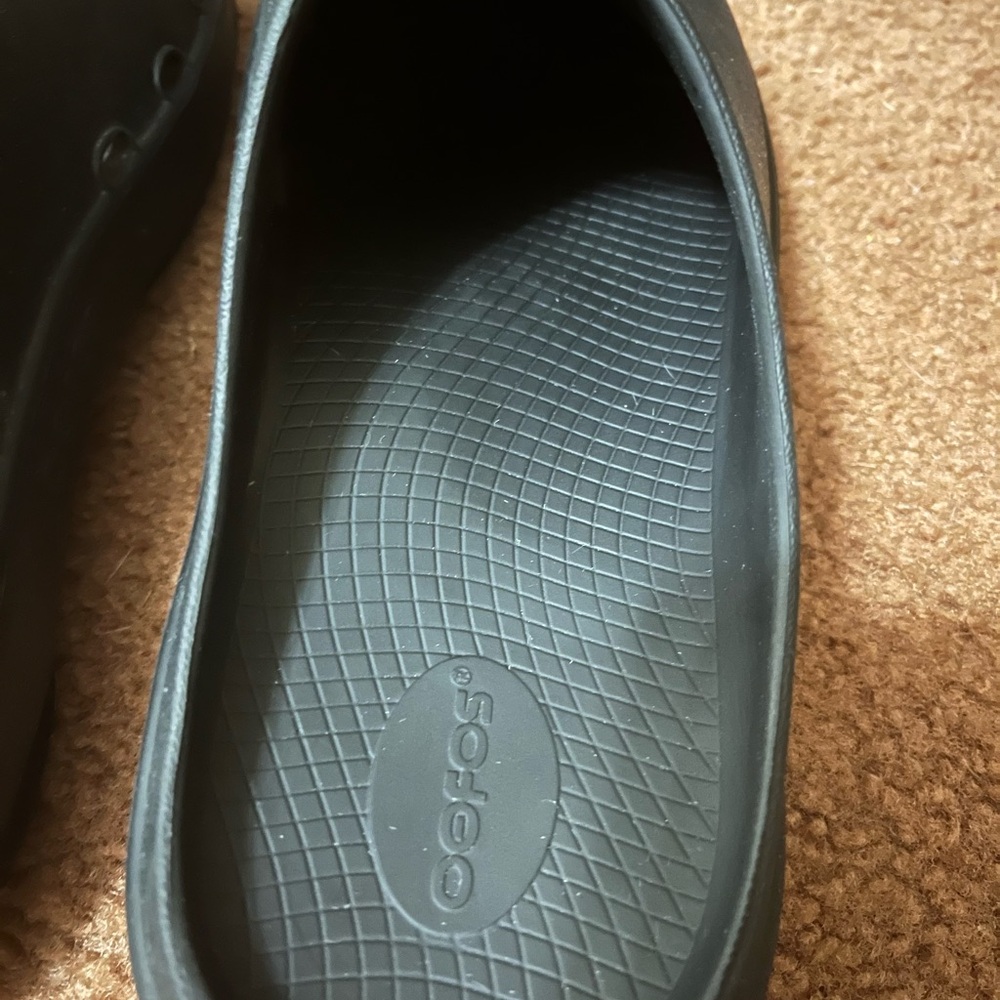 Oofos Men's Black Comfort Shoes